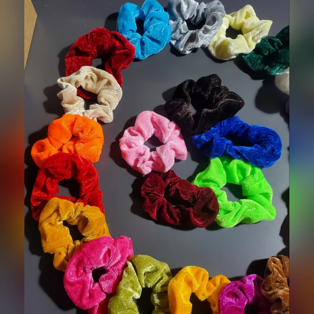 Bundle‎ Of 25 VELVET Scrunchies MULTICOLOR One Size
